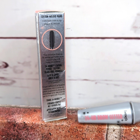 Benefit Cosmetics 24-Hour Invisible Brow Setter Gel (Travel Size) 0.06 fl. oz. - Picture 3 of 12